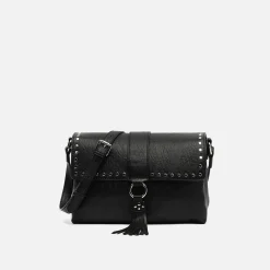 Bolso bandolera con solapa y detalles metálicos