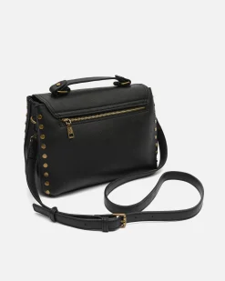 Bolso bandolera con solapa y detalles metálicos