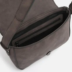 Bolso bandolera con solapa