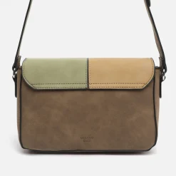 Bolso bandolera con solapa