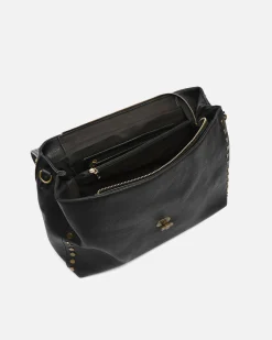Bolso bandolera grande con solapa y detalles metálicos