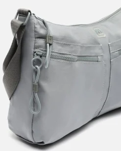 Bolso bandolera mediano en nylon