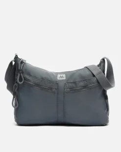 Bolso bandolera mediano en nylon
