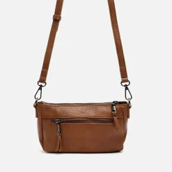 Bolso bandolera pequeño con detalles metálicos