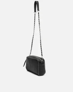 Bolso bandolera pequeño con detalles metálicos