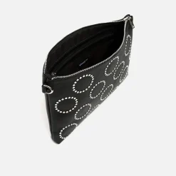 Bolso bandolera pequeño con detalles metálicos