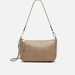 Bolso de hombro pequeño con asa bandolera y detalles metálicos