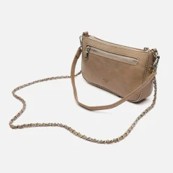 Bolso de hombro pequeño con asa bandolera y detalles metálicos