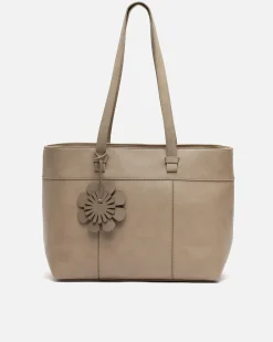 Bolso shopper grande con detalle colgante