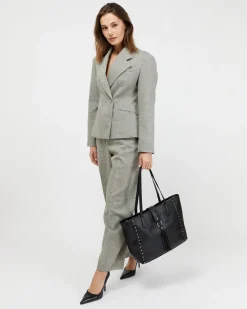 Bolso shopper grande con detalles metálicos