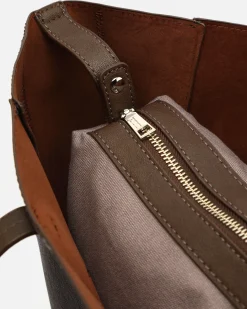 Bolso shopper grande con neceser extraíble