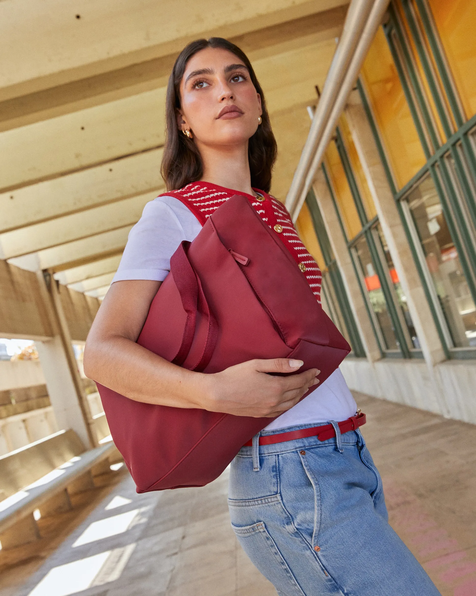 Bolso shopper grande en nylon con bolsillo para portátil (15")