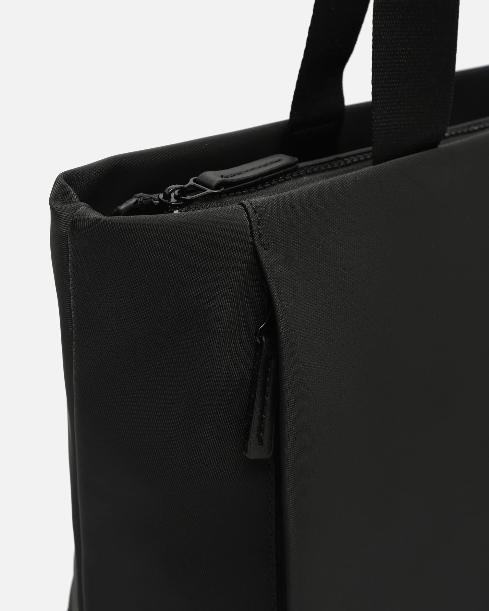 Bolso shopper grande en nylon con bolsillo para portátil (15")