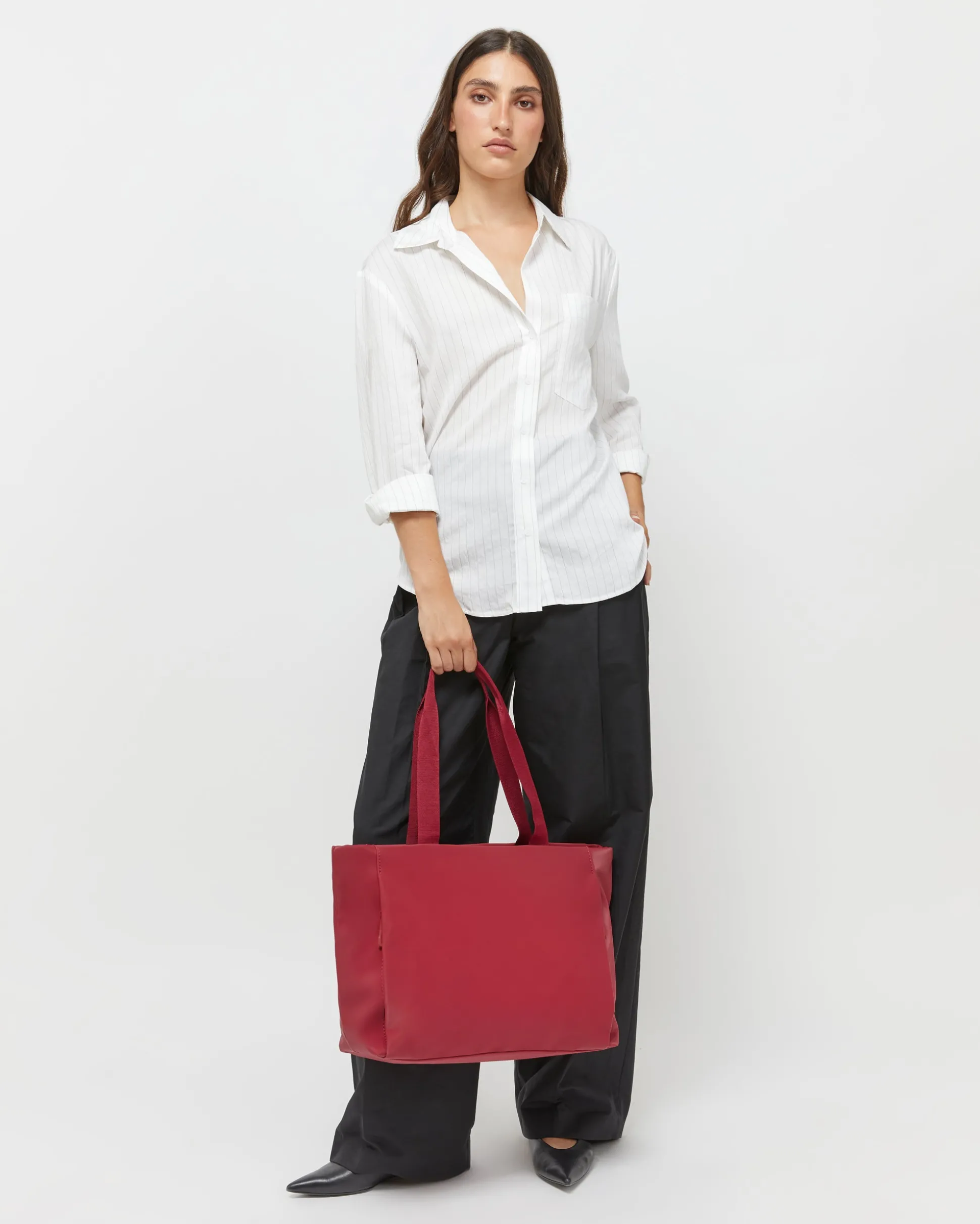 Bolso shopper grande en nylon con bolsillo para portátil (15")