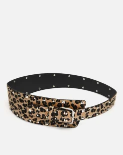 Cinturón ancho animal print con detalles metálicos