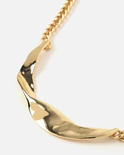 Collar corto