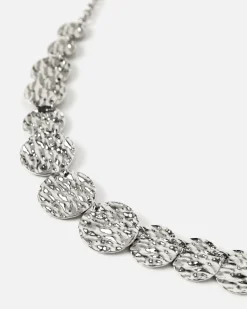 Collar corto de círculos