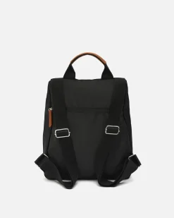 Mochila antirrobo con solapa
