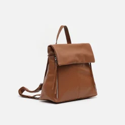 Mochila grande con solapa