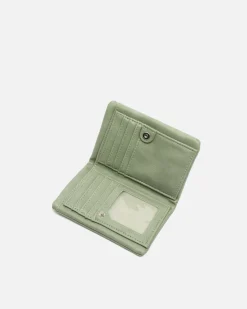 Monedero mediano con detalles metálicos